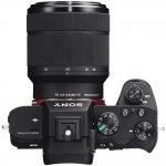 Câmera Fotográfica Digital Sony Alpha 7 II Mirrorless com Lente FE 28-70mm f/3.5-5 OSS Preta